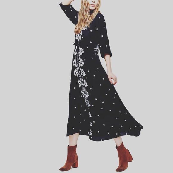 Free People Dresses & Skirts - Free People Embroidered Fable Midi Dress Sz XS